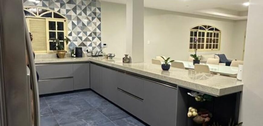 Mansão Alto padrão com piscina e área gourmet completa!